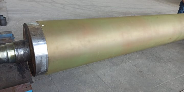 Mastered the production of polyurethane-coated tambour shafts for a format up to 6 meters